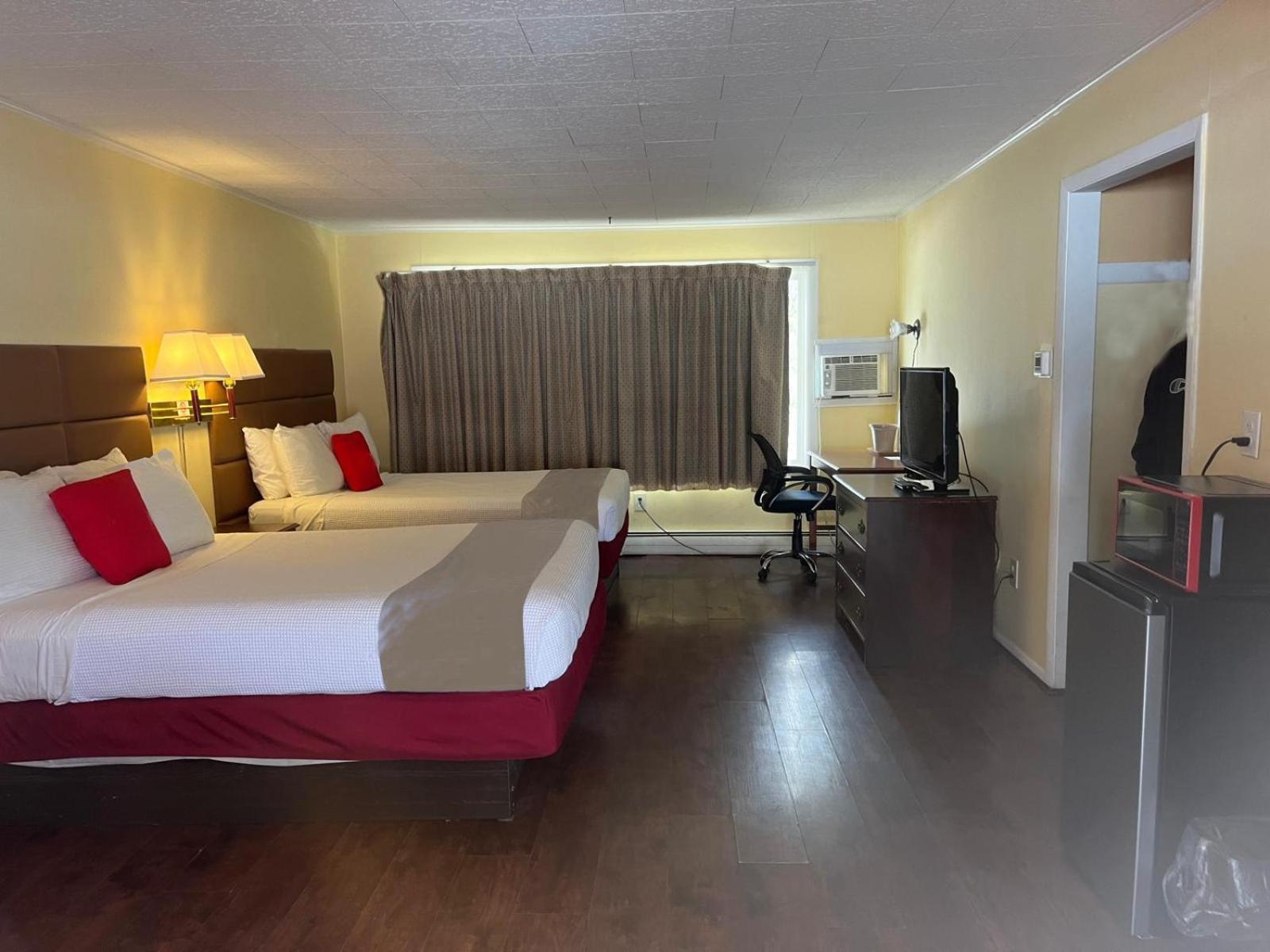 Buena Vista Inn Motel Delhi Kültér fotó